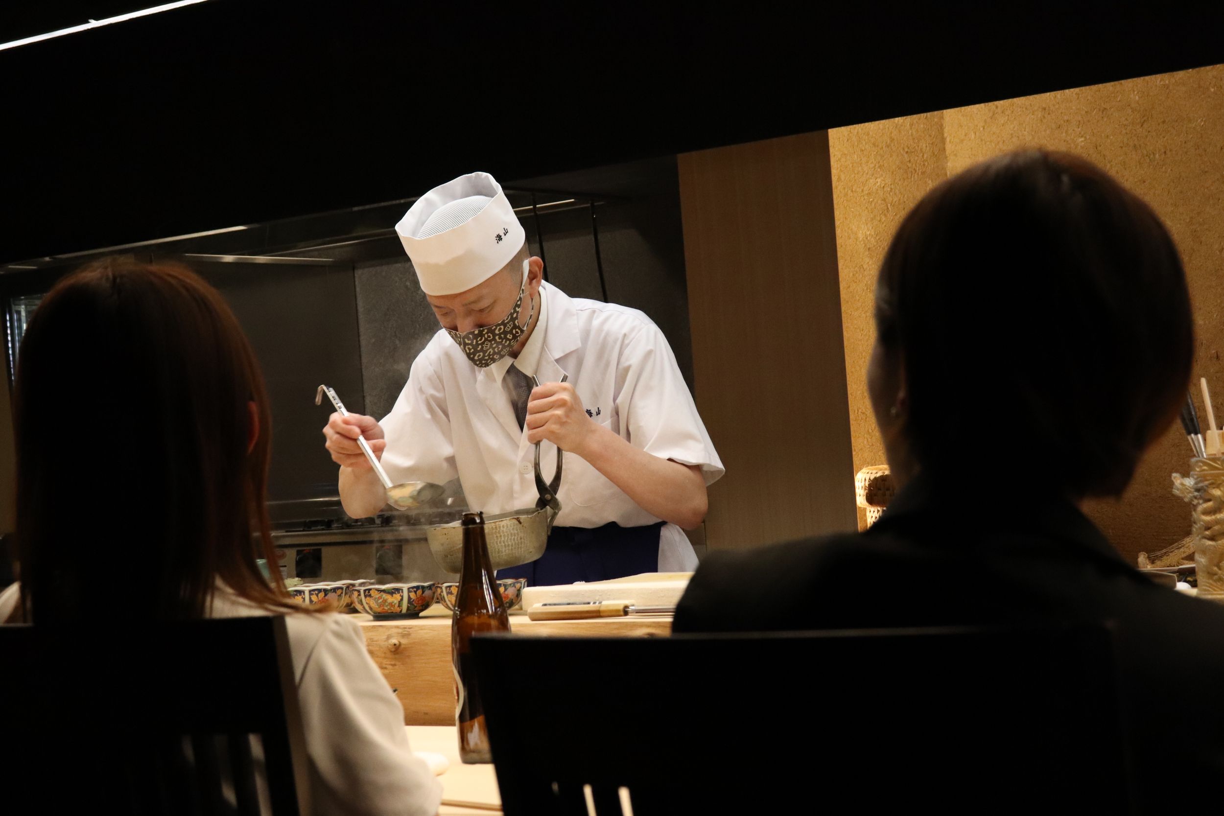 敷地内の寿司処など、食の特別感